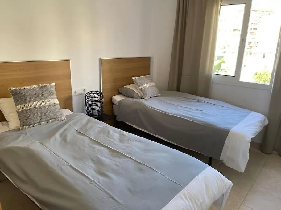 Apartment With Beautiful Sea View בנאלמדנה